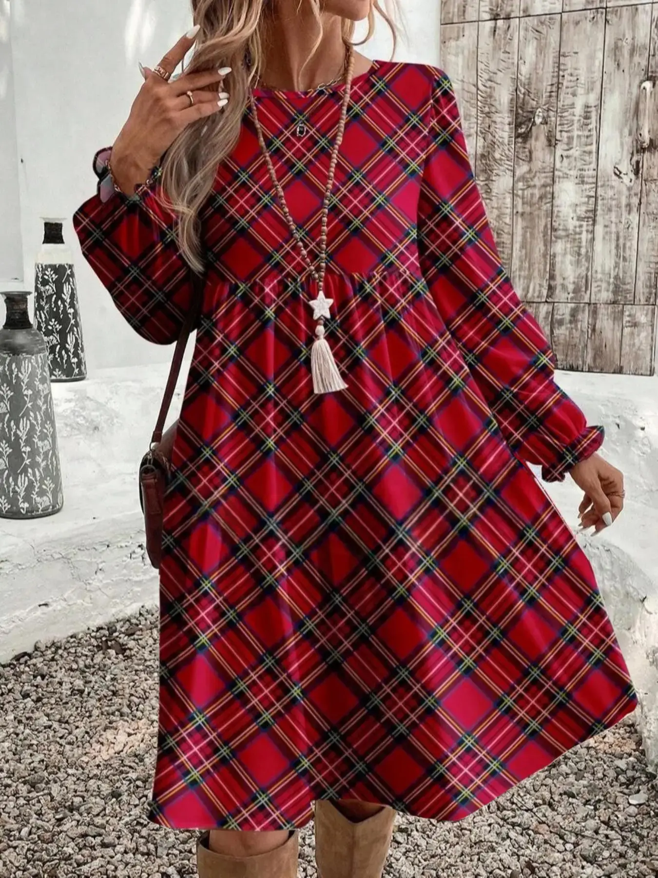 Women's Plus Size Christmas Plaid Dress, Casual Minimalist Style, Loose Fit Round Neck, Long Sleeve, Fall/winter Fashion