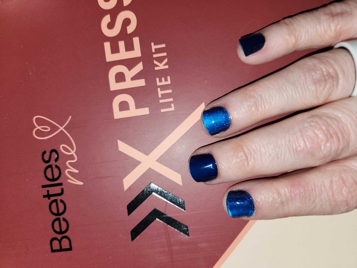 Item: Mystic Aurora S Squoval All-In-One Kit