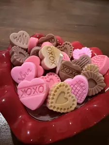 Be My Valentines Candle Nostalgic Classic Valentine's Day Scented Candle with Rich Cocoa & Chocolate Fragrance for All