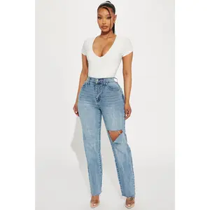 Catching Your Eye Stretch Straight Leg Jeans - Light Wash