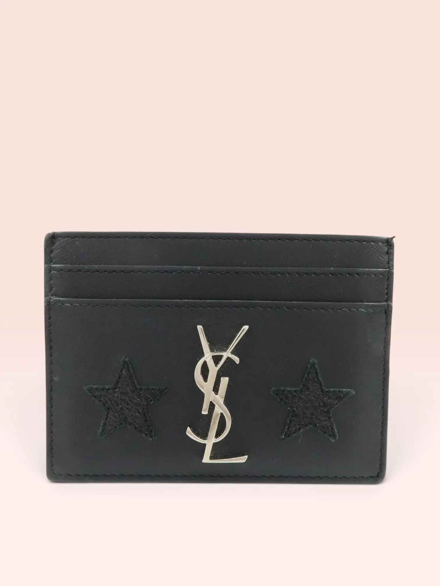 Pre-owned Yves Saint Laurent Leather Small Leather Goods Cassandra Star Patch Card Holder (Black)