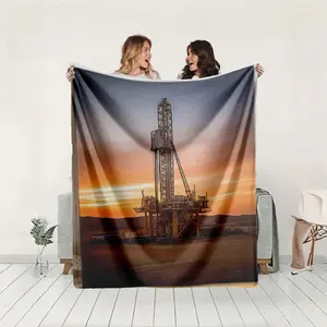 1 piece An oil drilling rig under the sunset themed custom flannel blanket - Modern-style, suitable for sofas and beds, all-season use, super soft and comfortable, digital printing, 100% polyester material, machine washable