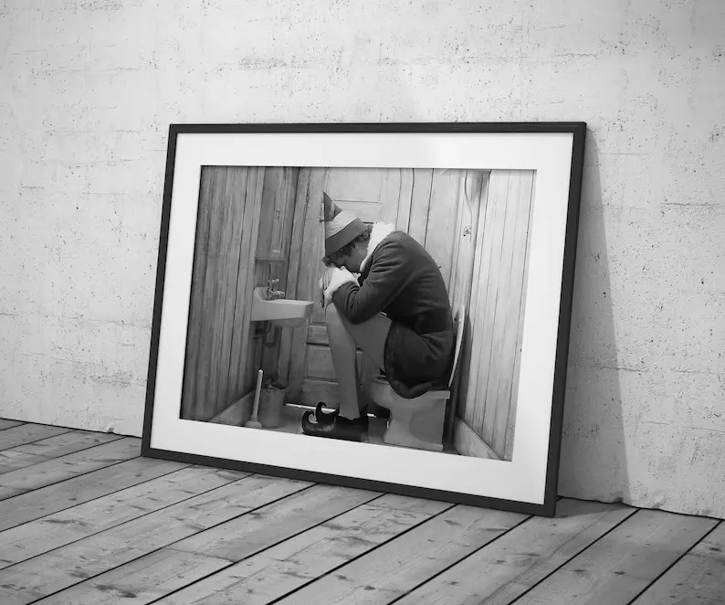 Elf Movie Bathroom Poster, Black and White, Funny Christmas Wall Art, Vintage Print, Buddy The Elf, Boys Bathroom Décor