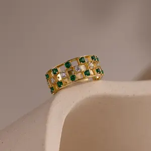 Lace Checkered Emerald Ring by Caitlyn Minimalist - Art Deco Statement Ring - Green Crystal Gemstone Ring in Gold - Vintage Jewelry - Birthday Gift