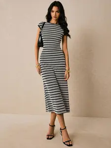 Fashion Casual Patchwork Striped Waist Cinched Round Neck Short Sleeve Long Dress, Stylish Women's Clothing, Perfect for Daily Wear