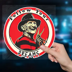 1PC Street Trendy Horror Humorous Freddy Sticker For Motorcycles, Bags, Stationery Personalized Freddy + "FOLLOW YOUR DREAMS" Slogan Decor With Dark Humorous Trend Vibe In Daily Use A Must-Have For Horror IP Fans & Dark Fun Style Fans Graphic Decal