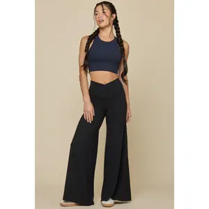 Crisscross Hourglass® Wide Legging - Black