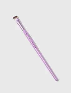 Trademark Beauty Smudge Makeup Brush #2, Synthetic Bristles, Wooden Handle, Dense Bristles, Flat, Durable Lightweight Eyeliner