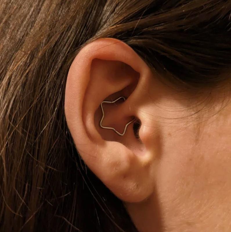 16G/18G Titanium Star Nose Hoop Ring • Clicker Hoop • Nose Ring • Septum Ring • Daith Ring Hoop • Helix Ring • Cartilage Piercing • Star Hoop Earring • Silver • Gold • Black