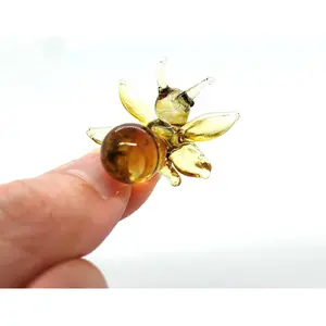 Tiny Bee Glass Figurine – Handmade Micro Insect Sculpture – Blown Glass Fly Animal Collectible – Cute Nature Decor Gift (Amber Black)