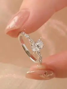 Elegant Spiral Cross Ring with Microset Artificial Zircon, Perfect for Dating Parties Weddings Proposals, High-Value Jewelry, Unique Rings, Solitaire Engagement Rings