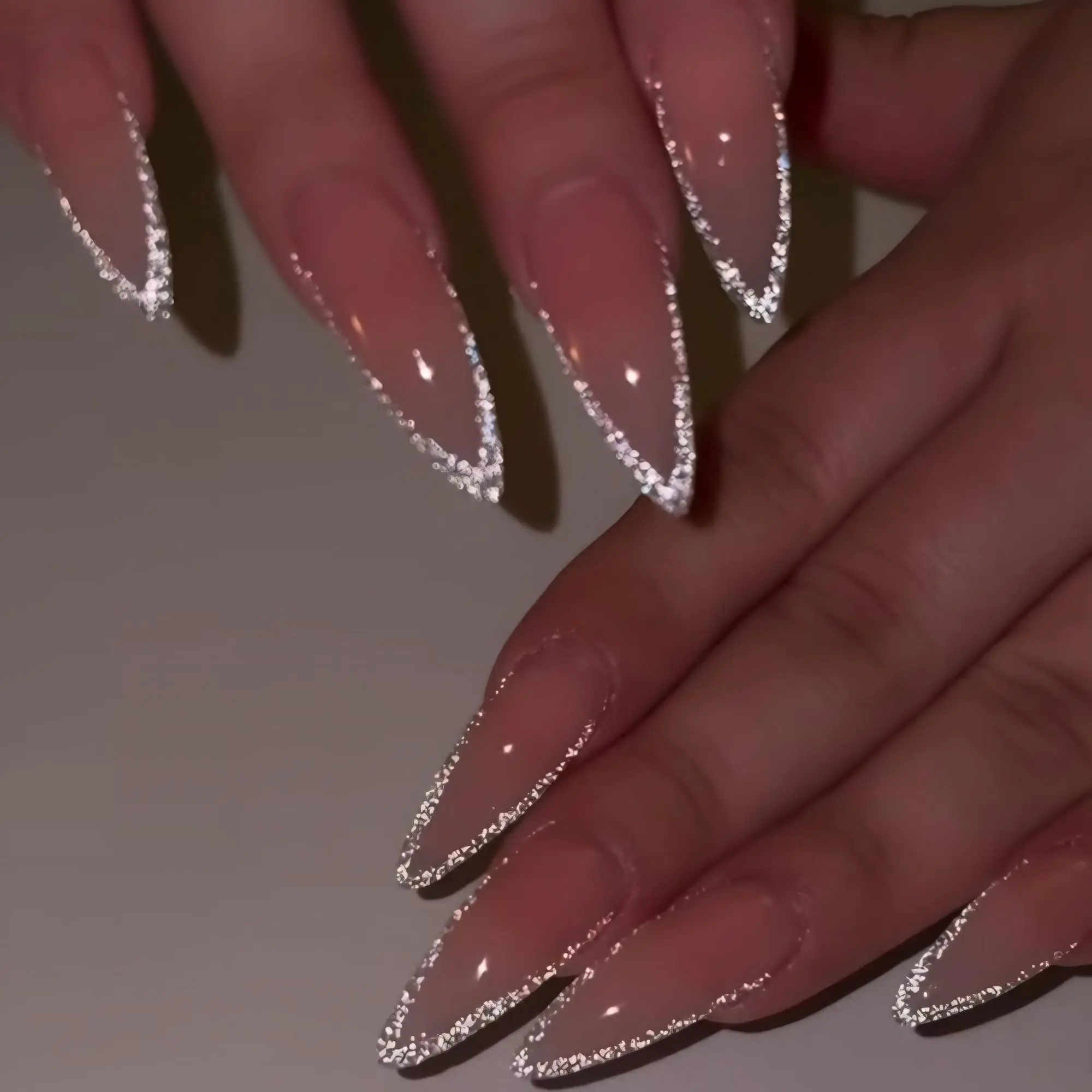 Silver glitter v french tip design luxury elegant Press On Nails NPIY5N