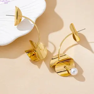 Women’s Vintage Geometric Alloy Stud Earrings, Bold Statement Minimalist INS‑Inspired Design, Luxurious High‑End Fashion Jewelry, Versatile Everyday Pieces for Daily Wear, Party Events & Street‑Style Outfits