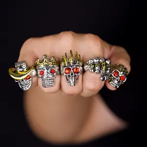 5pcs Red Eye Skull Rings Adjustable Set, Silvery & Golden Punk Gothic Statement Knuckle Rings for Men Women Halloween Party Cosplay