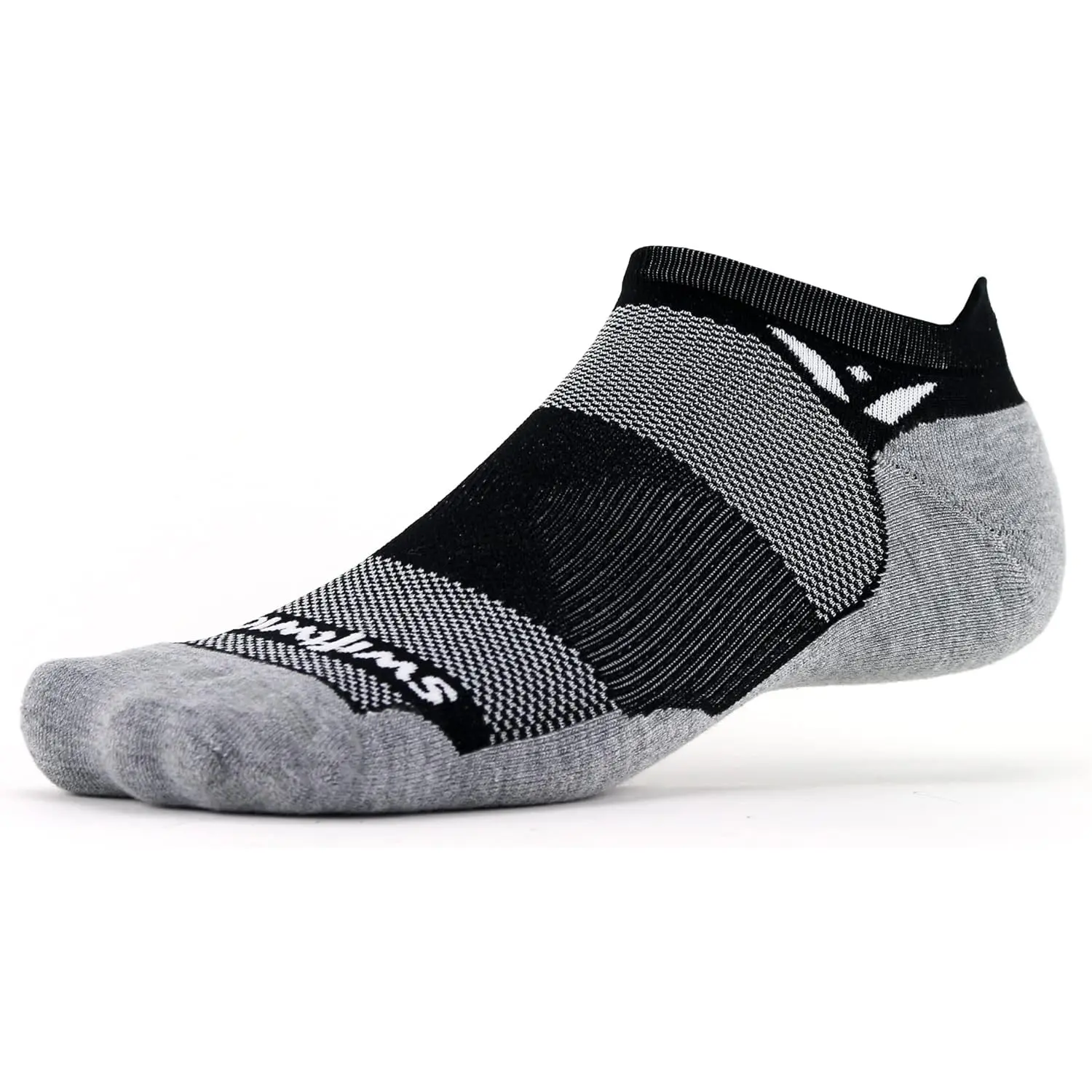 Swiftwick – MAXUS No Show Golf & Running Socks, Maximum Cushion, Mens & Womens SWIFTWICK