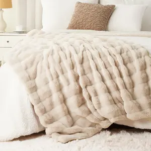Battilo I Puff Blanket ,Faux Fur Throw Blanket, Super Soft Cozy Fuzzy Mink Blanket