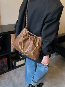 Diamond Quilted Shoulder Crossbody Chain Bag for Women, Stylish and Versatile Casual Commuter Bag, High-Quality Fashion Accessory, Fashionable Crossbody Bag
