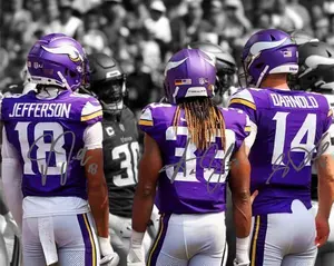 Justin Jefferson Aaron Jones Sam Darnold Minnesota Vikings Signed Photo Autograph Print Poster Wall Art Home Decor
