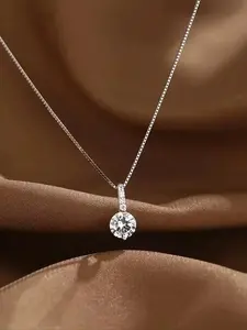 Fashionable round cubic zirconia necklace with minimalist style, charming collar pendant, exquisite jewelry for women, party gift