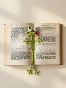 Crochet Lizard Bookmark, Handmade Amigurumi Book Marker, Funny Frog Bookmark, Reading Gift for Book Lovers
