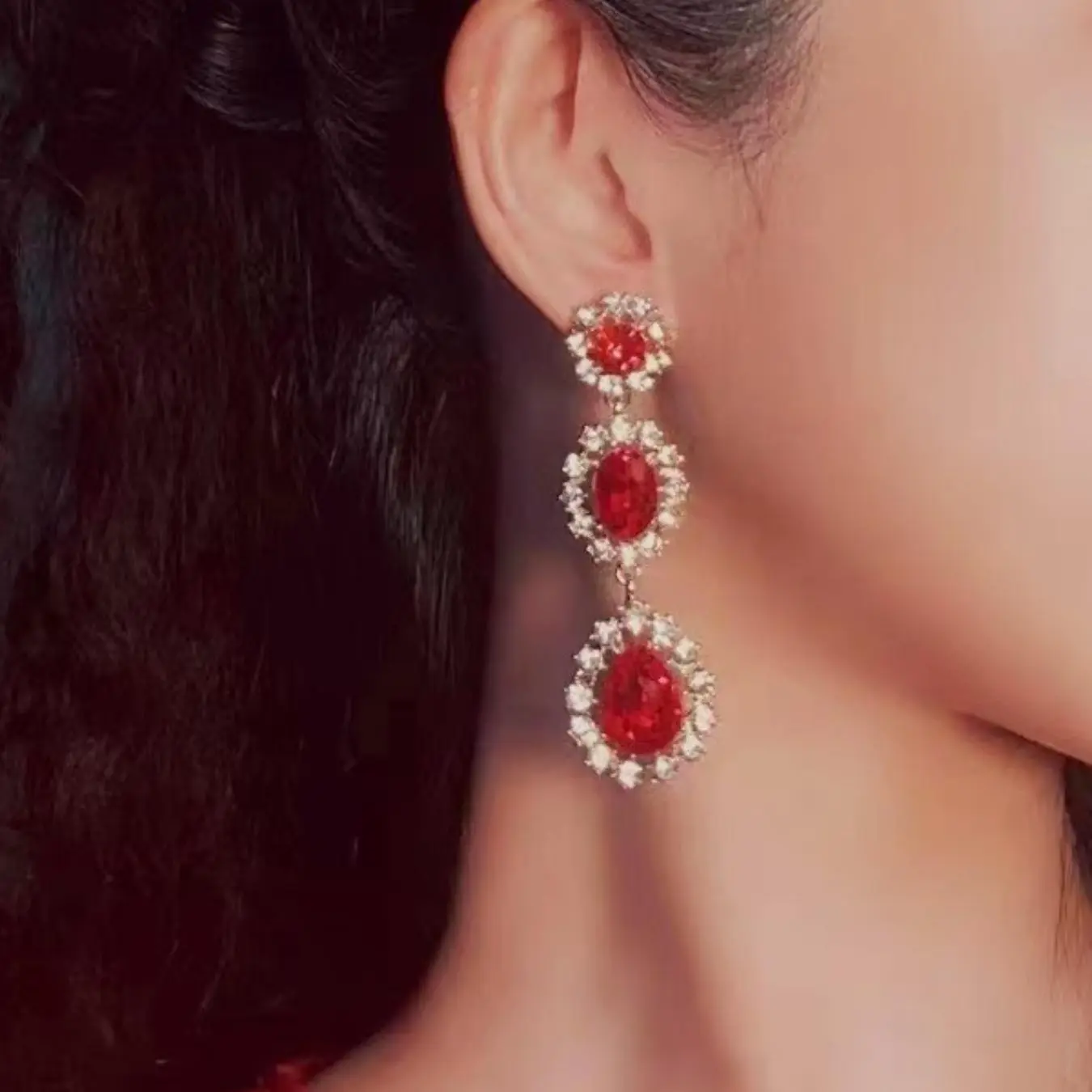 Vintage Courtly High-End Full Diamond Crystal Tassel Earrings, Fashionable Versatile Luxury Extravagant Hong Kong Style Ear Jewelry
