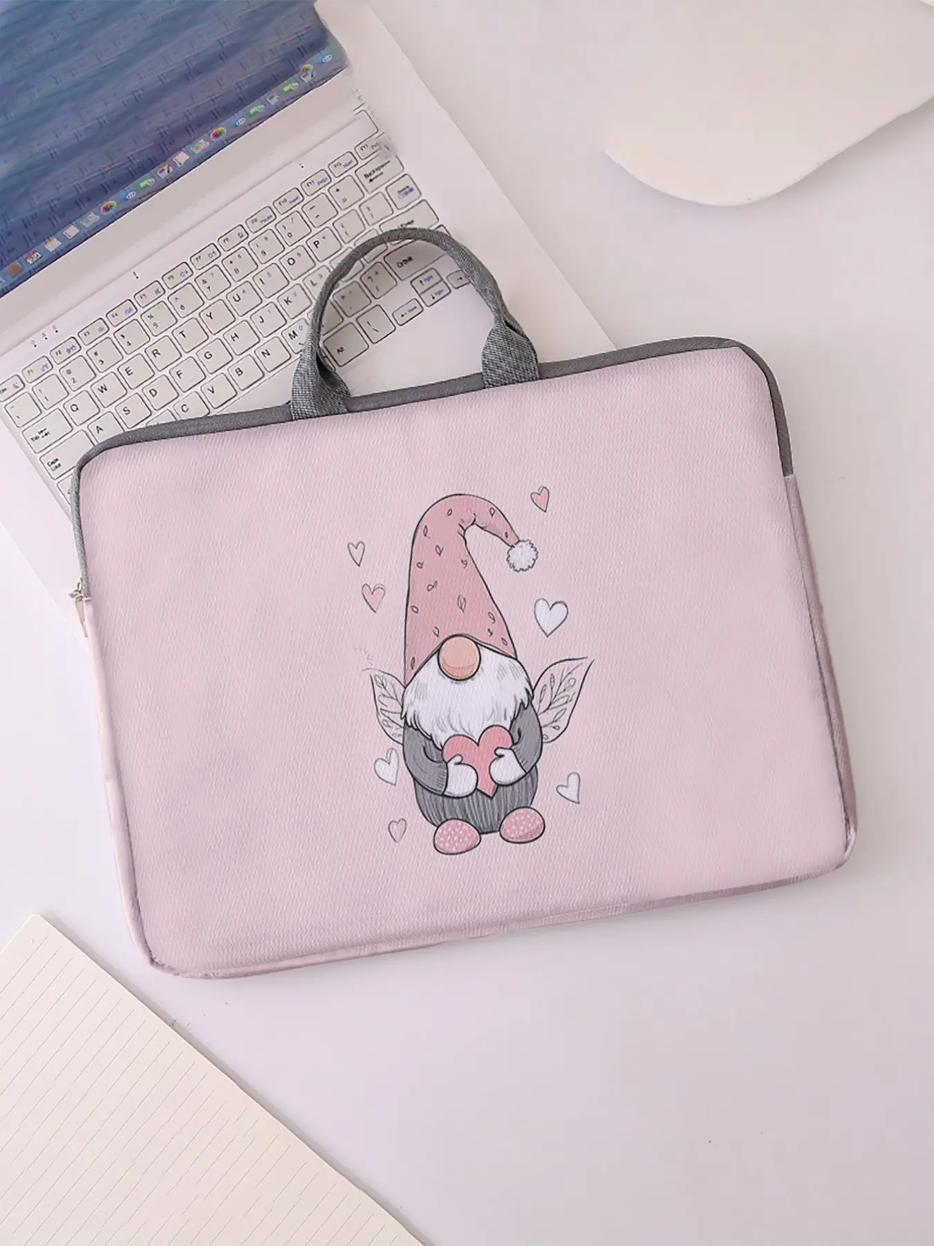 Christmas Goblin Pattern Notebook Bag, Soft Laptop Sleeve for All Seasons, Cute Zipper Case for Tablets and Notebooks