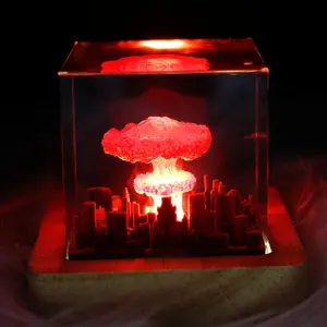Mushroom Cloud Nuclear Blast Lamp Ornament, Atomic Bomb Model Atmospheric Lamp, Epoxy  Night Light, Bedroom Living Room Decor, Suitable for The Holidays
