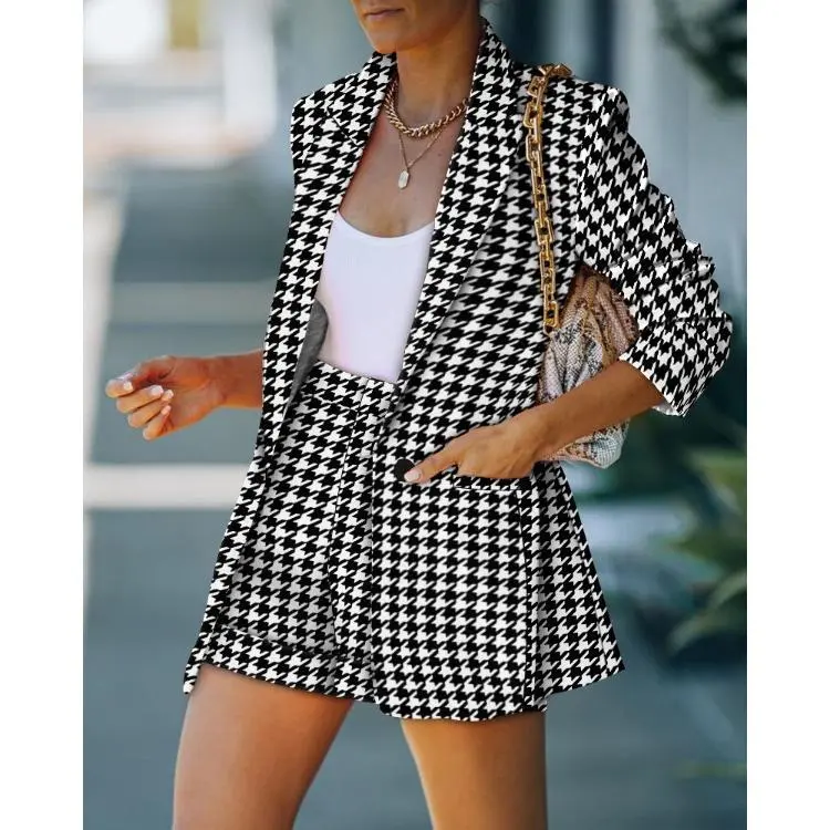 black and white grid