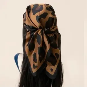 1pc Leopard Print Square Scarf - Multi-Functional Headband, Hair Accessory, Ideal for Daily Wear & Styling, Gift for Her or Mother's Day Gifts