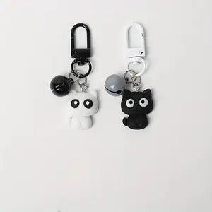 2pcs/set Black & White Cat Resin Keychain Charms, Cute Versatile Keyring Pendants, Simple Everyday Backpack Bag Accessories for Daily Use