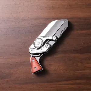 Multifunctional camping knife with a comfortable non-slip handle, suitable for peeling in the home kitchen, outdoor camping, barbecues,