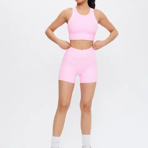Nubre Geo Sports Bra - Pink Gingham High-Coverage Front with Contrast Binding & Compressive Feel for Medium to High-Impact Workouts Yoga Gym Activewear Yoga Clothes