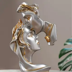 Elegant gold resin love sculpture-complex kissing couple statue with black base, very suitable for home and desk decoration, ideal Valentine's Day gift, multifunctional indoor/outdoor use, Valentine's Day decoration.