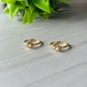 Lili Pear Ring