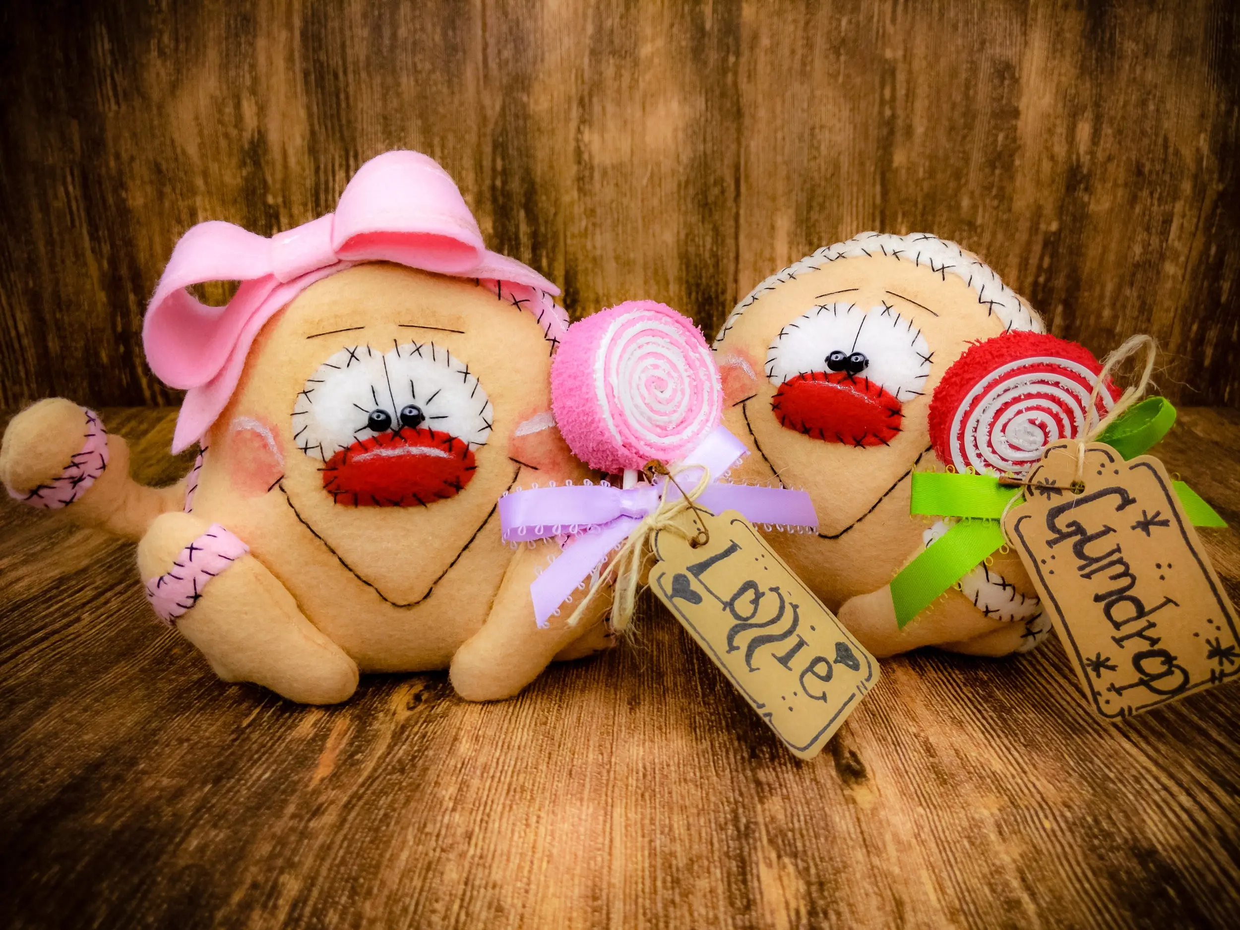 Gumdrop and Lollie Gingerbread Decor Christmas Wreath