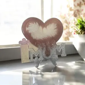 Decorative Resin Heart, Mother's Day Gift - I ️️️love MOM - Mothers Day & Mom Birthday - Resin Heart Design