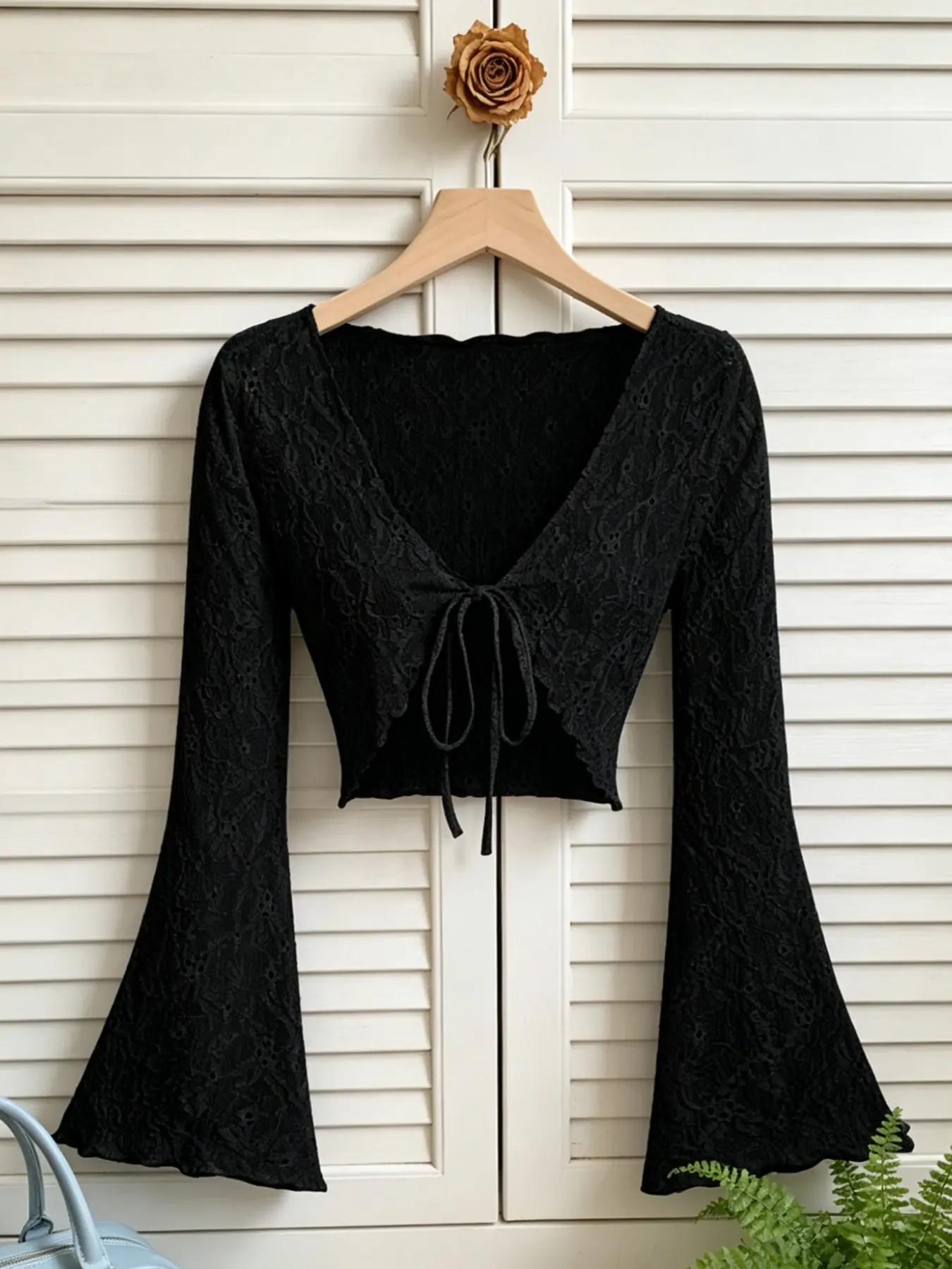 French Style Feminine V Neck Bell Sleeve Lace Cardigan, Casual Daily Comfortable Slimming Outerwear, Sun Protection Top for Women