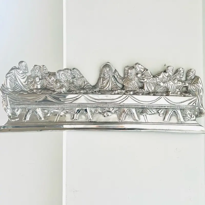 Sagrada Cena. Hermosa diseño hecho de Pewter pulido mexicano 26”x9”