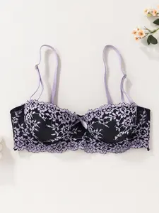 1-pack Solid color sexy lace back Adjustable shoulder straps Everyday casual bra with underwire inner layer Breathable, comfortable and soft Anti-sagging Gather and show off women's underwear Breathable Comfy Bra