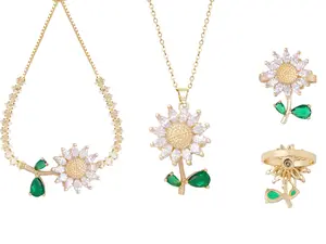 Green Leaf Sunflower Jewelry Set Trendy Rotatable Ring Bracelet Necklace Fashion Women Gift with Green Leaves and Sparkling Design