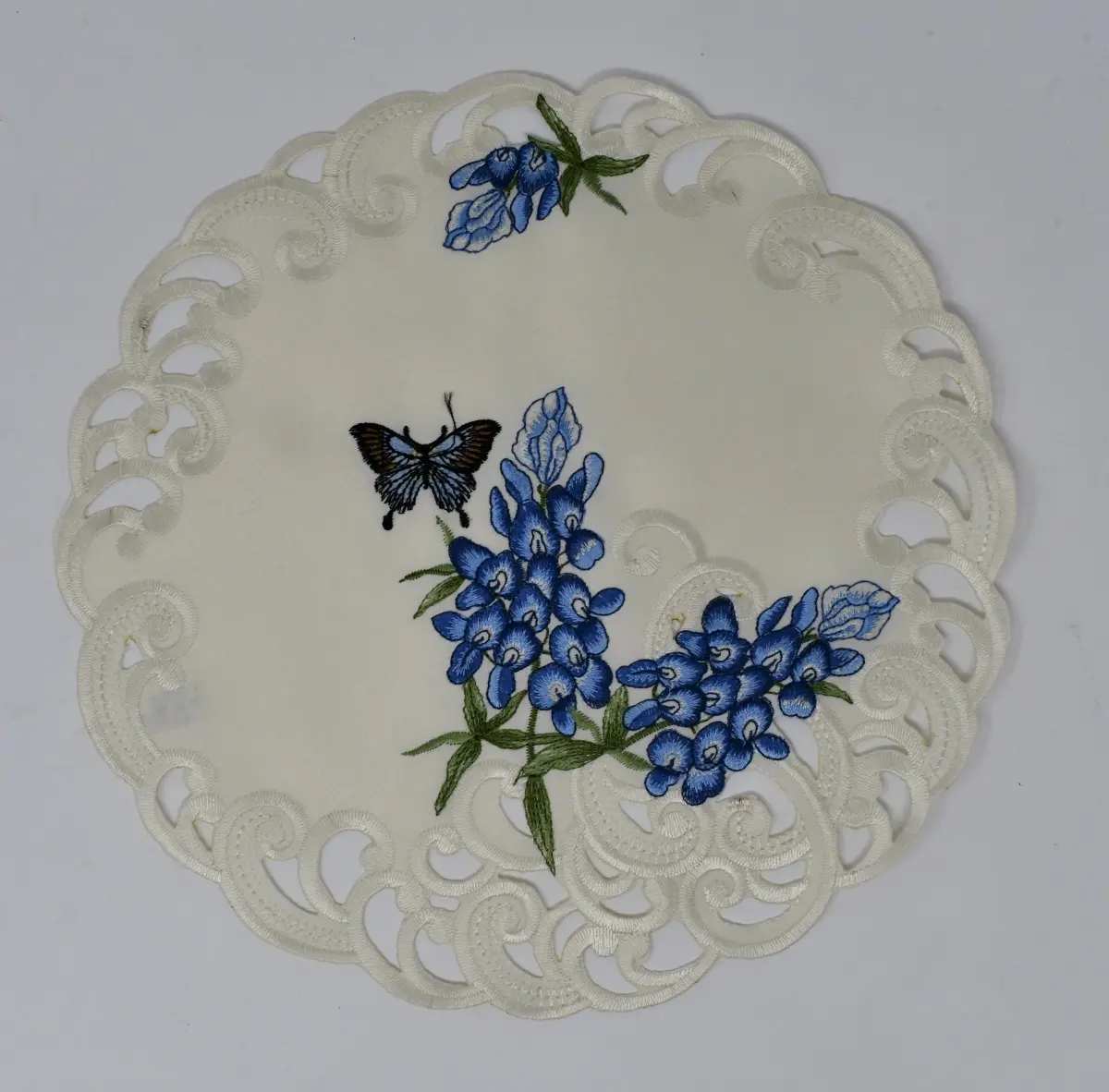 Sinobrite H9491-012 12 in. Bluebonnet & Butterfly Doily