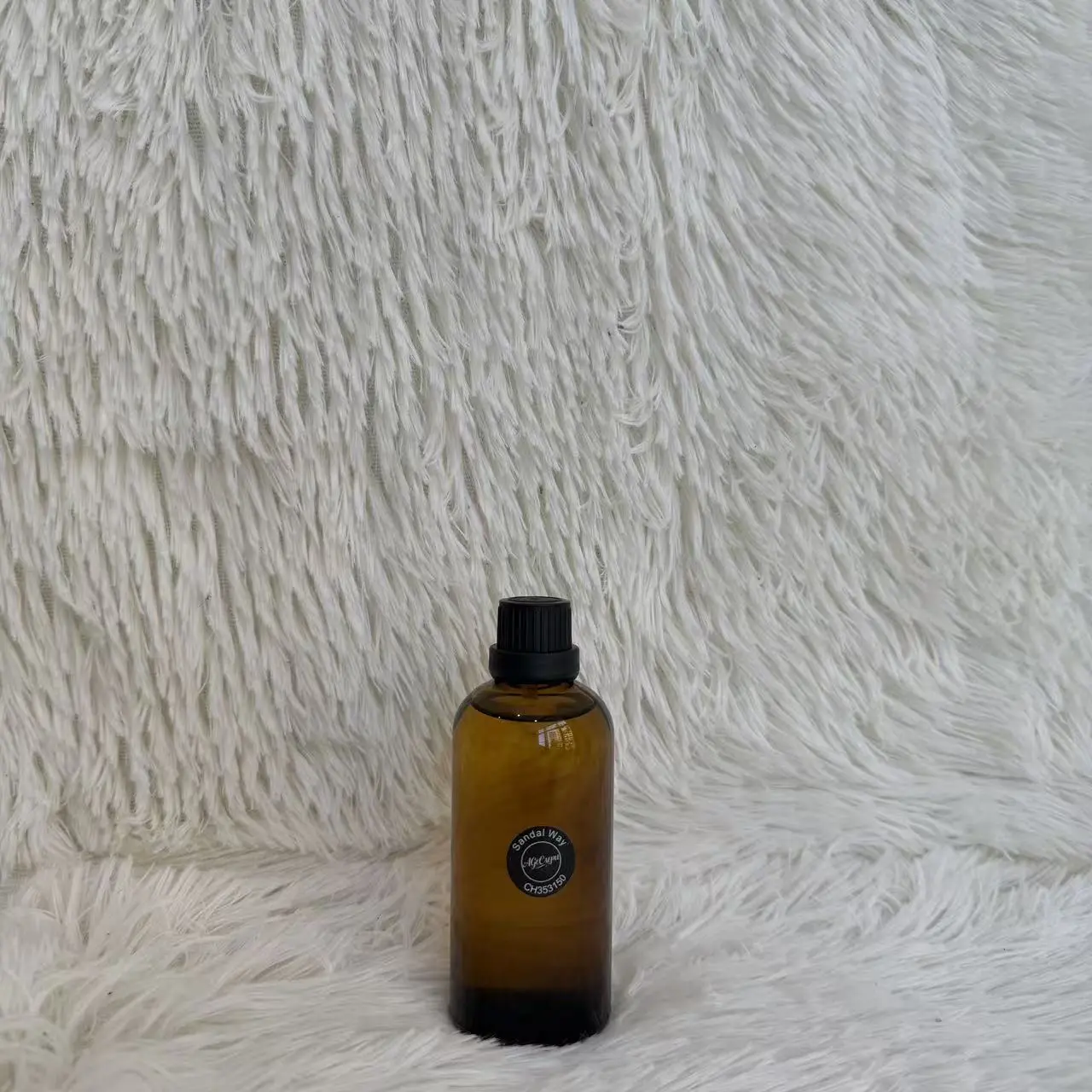 Fragrance Oil - 100ml Bottle in Elegant Black Packaging - Perfect for Home Fragrance & Aromatherapy