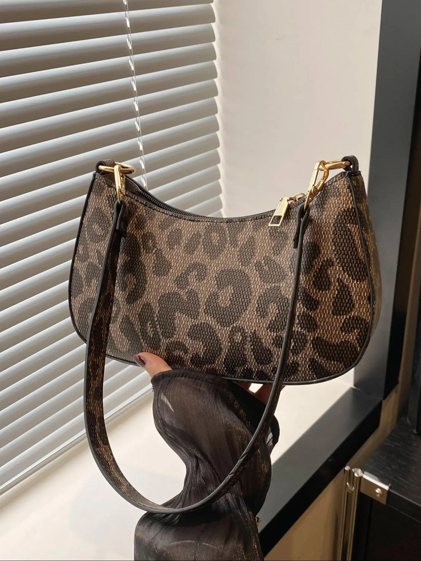 Women's Fashion Leopard Print Shoulder Bag, Casual PU Leather Shoulder Clutch for Daily Used, Trendy Versatile High-quality Daily Commuting Bag