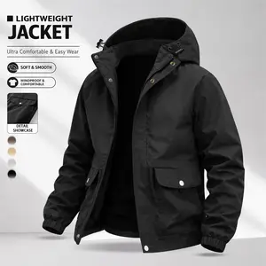 Men’s windproof hooded workwear jacket made from wrinkle-resistant, wear-resistant fabric. Loose fit that doesn’t lose shape easily, featuring snap-on patch pockets. Suitable for everyday outings, casual wear, and commuting—an ideal choice for men.