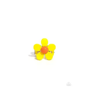 Groovy Genre Yellow ✧ Ring
