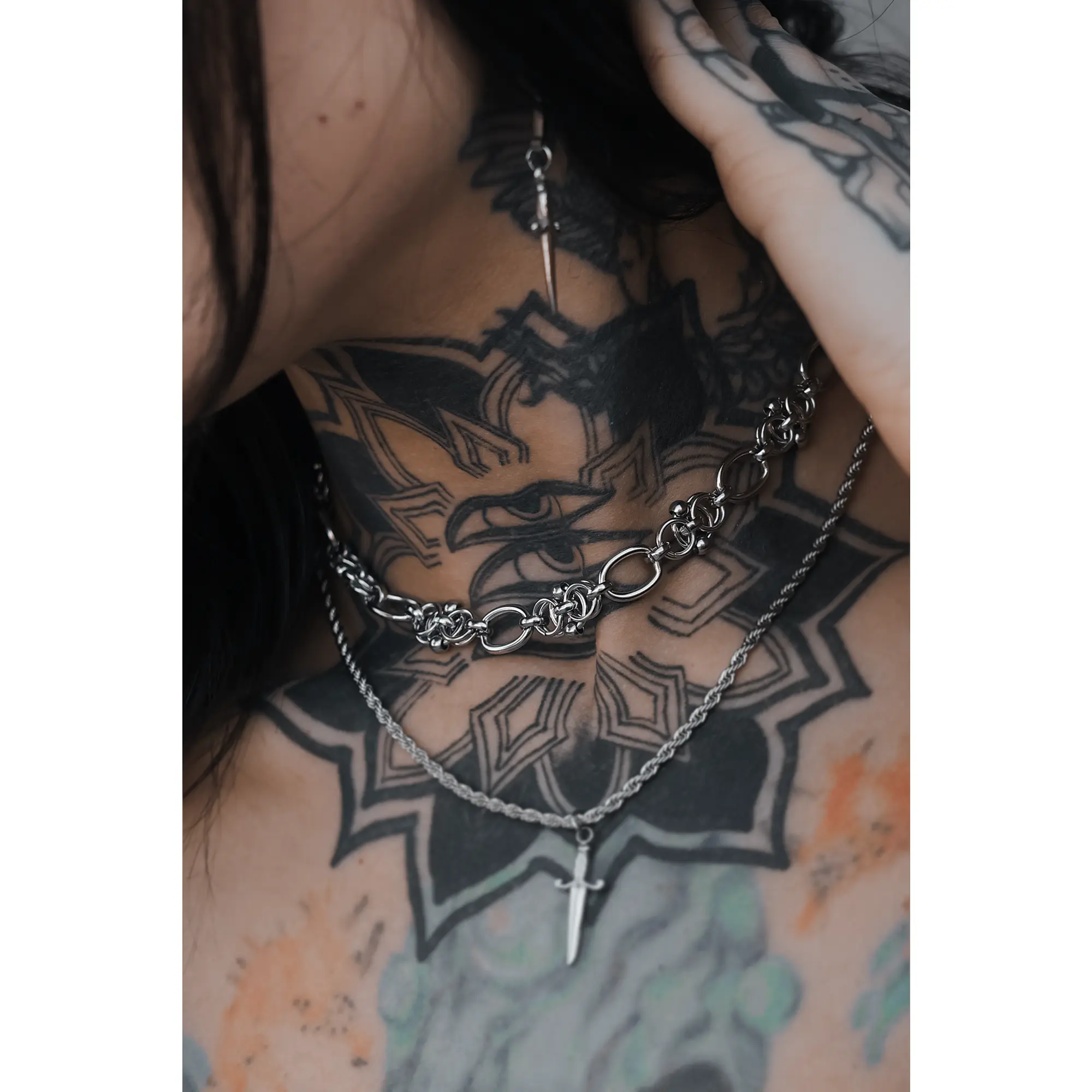 Divine Binding Choker Necklace