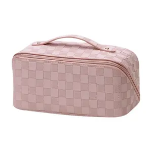 Large-Capacity Toiletry Bag Multi-Functional And Waterproof