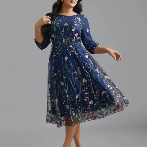 BloomChic Floral Embroidered Elastic Waist Lined Midi Dress 【M-6XL】