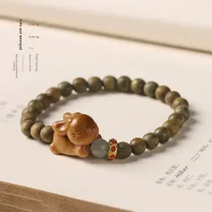 Cute Rabbit Year of the RabbitSandalwood Hand-Carved Bracelet Women Bracelet Beads Glamorous Fashion Jewelry Simple and Elegant