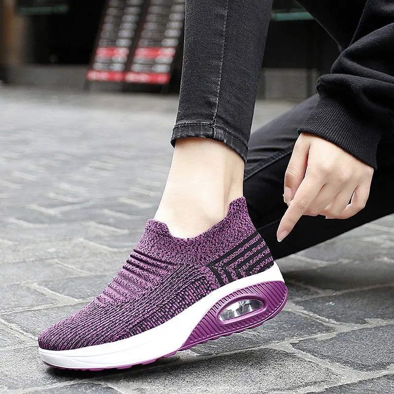 Women’s Lightweight Slip-On Sneakers, Breathable Knit Walking Shoes with Air Cushion Sole, Comfortable Casual Shoes for Daily Wear & Travel